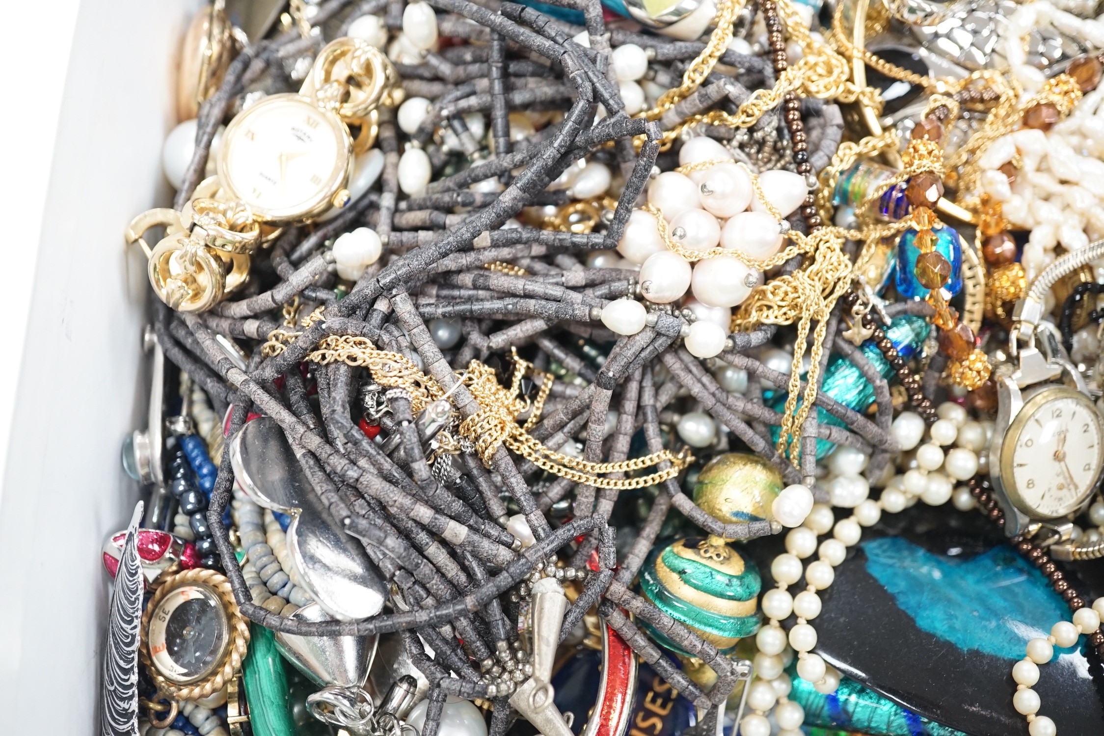 Assorted costume jewellery, including 9ct back and front locket, compass pendant, necklaces etc.